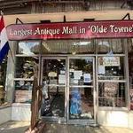 Antique Court Of Shoppes