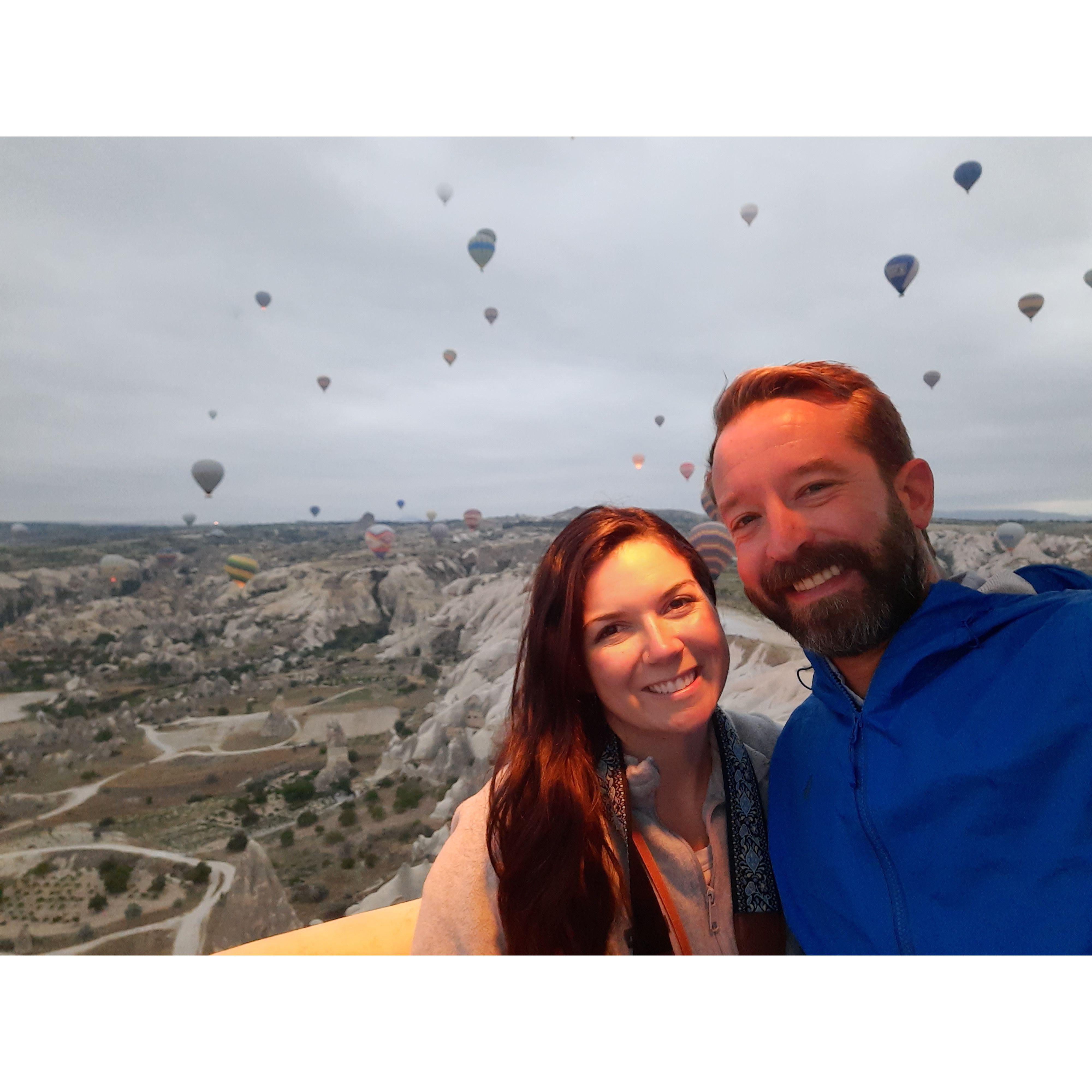 Sunrise hot air balloon ride over Cappadocia, Türkiye (July 2022)