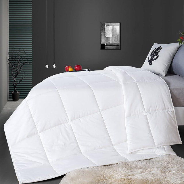 YOUR MOON Luxurious All Season Wool Comforter Queen Size 100% Natural Australian Wool Duvet, Hypoallergenic Premium Wool Filled Comforter, Medium Weight, Noiseless Cotton Cover, (Original White)