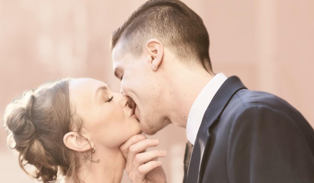 The Wedding Website of Caitlin Davidson and Brandon Stephens