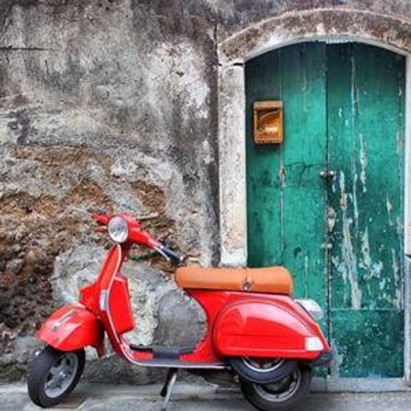 HONEYMOON | Vespa Day Rental