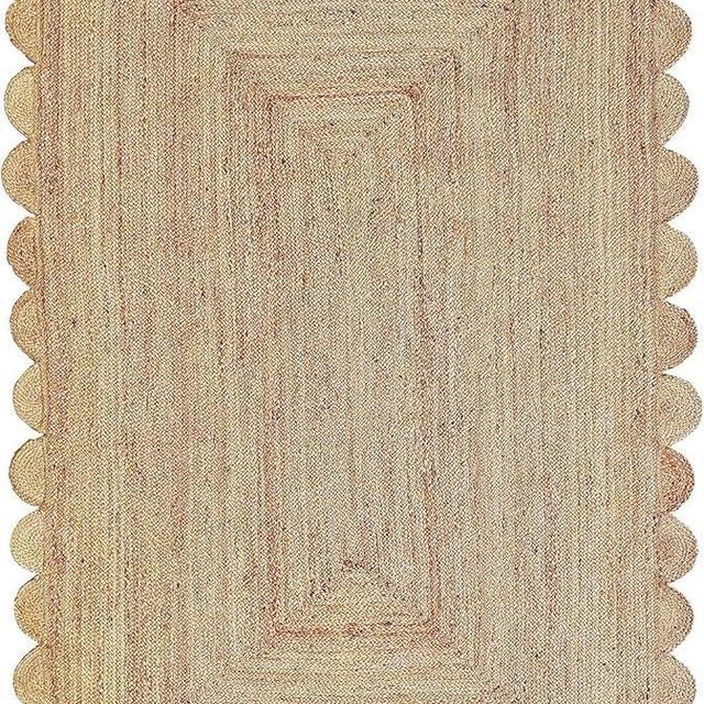 Scallop Pattern Jute Bohemian Area Rug (6' x 9')
