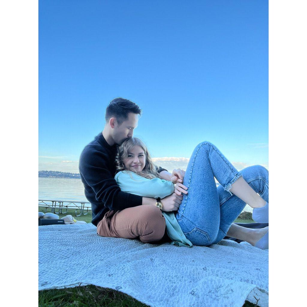 Picnic on Lake Washington - the future Lake where the proposal happened!