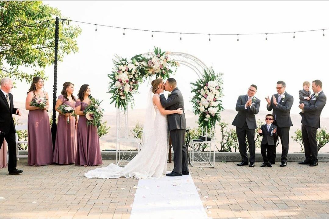 The Wedding Website of Jamie Hinds and Louie Godinez