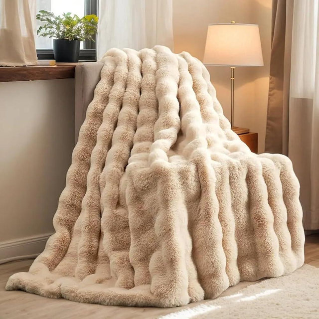 H&D Faux Fur Throw Blanket for Couch,Fluffy Cozy Soft Plush Luxury Thick Fuzzy Fleece Blanket for Couch Bed Sofa Bedroom Living Room,Comfy Bubble Blanket(Camel, Full (70"x80"))
