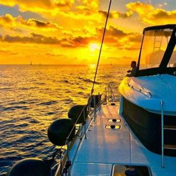 2 Tickets - Half Day Santorini Boat Day with Meal