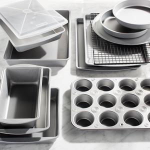 Wayfair Basics 13 Piece Nonstick Bakeware Set