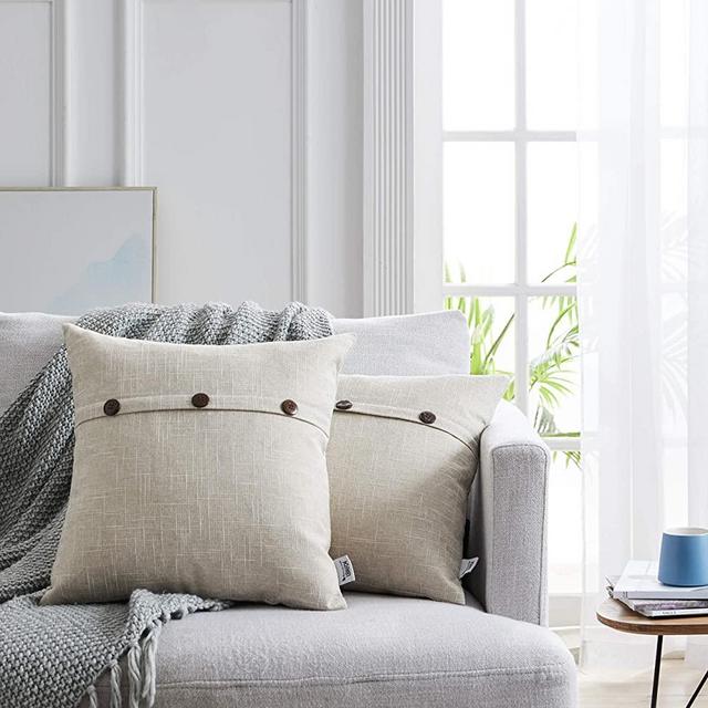 WESTERN HOME WH Set of 2 Farmhouse Throw Pillow Covers, Triple Button Vintage Cushion Covers, Farmhouse Pillow Covers for Couch Sofa Bed 18 x 18 Inch 45 x 45 cm, Cream