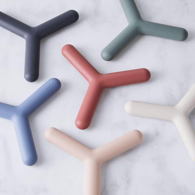 Modern Silicone Trivets (Set of 2)