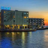 Sailport Waterfrint Suites