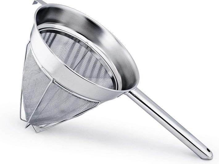 New Star Foodservice Stainless Steel Reinforced Bouillon Strainer