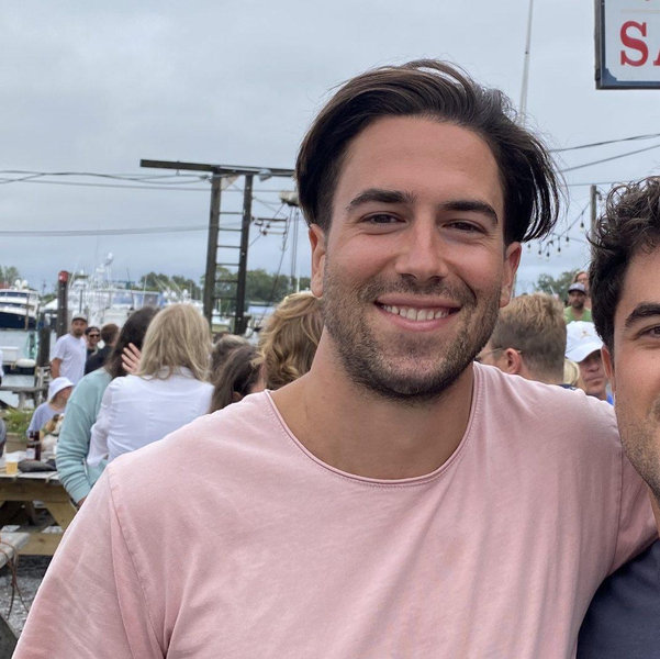 Lauren Ries and Bryan Young's Wedding Website