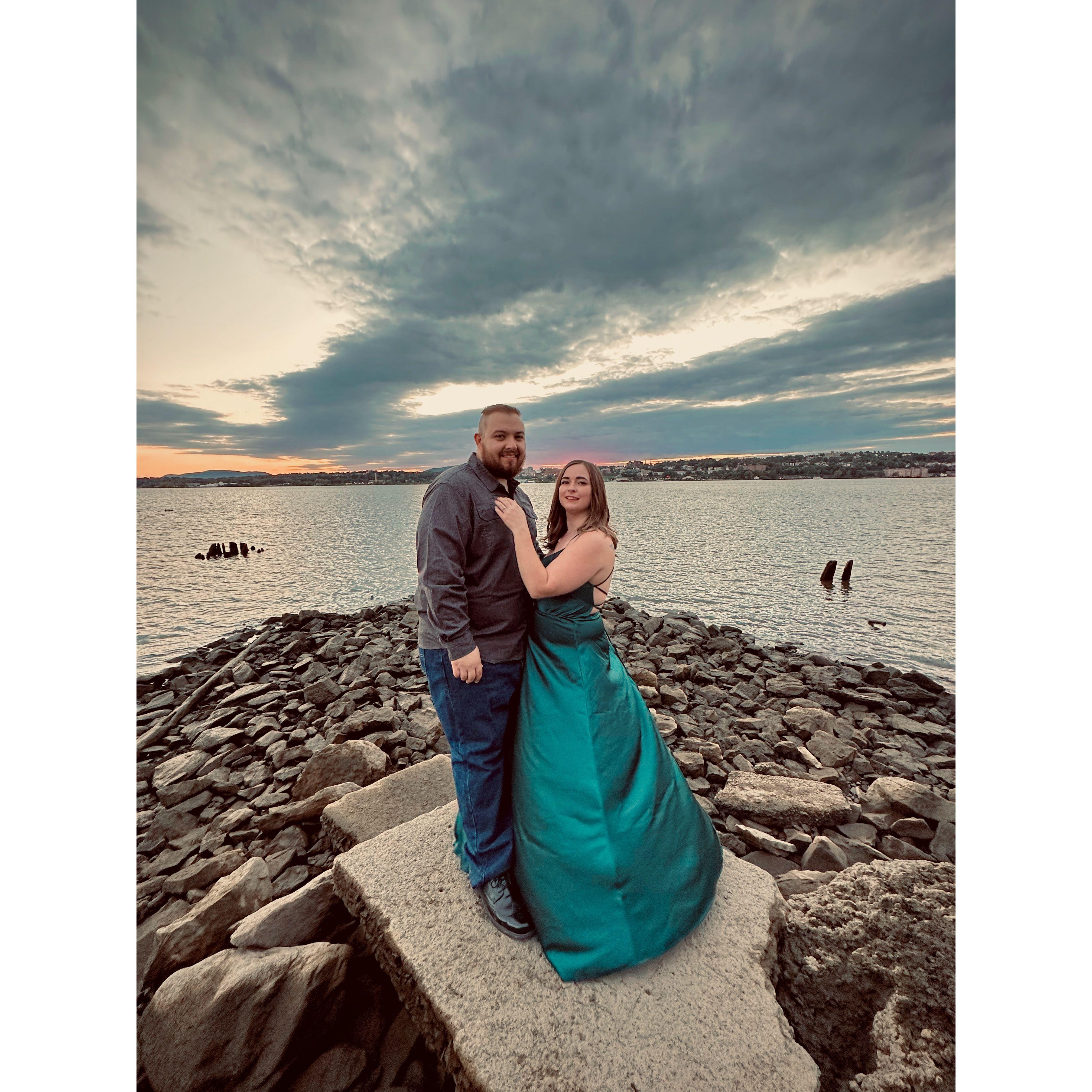 Engagement photos at the Beacon waterfront. Big thank you to Marcus who took these amazing photos.