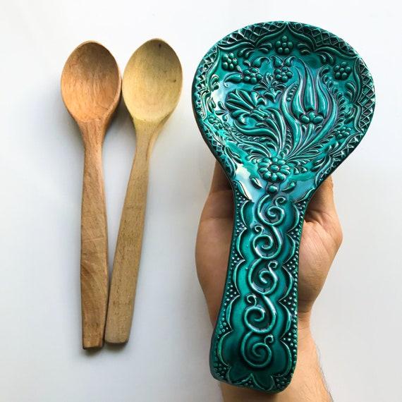 Turquoise Ceramic Spoon Rest, Handmade pottery, Spoon, Kitchen decor, Spoon holder, Handpainted ceramic present, Perfect gift for gastronomy