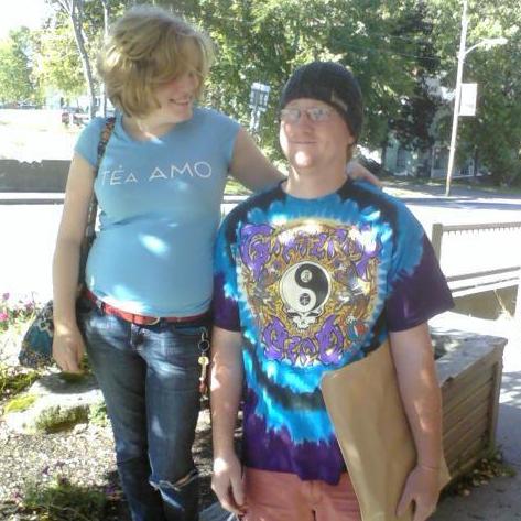 Lowell is nearly 1ft taller than Elyza. It's fun to try and be the same height sometimes. 2009-2010