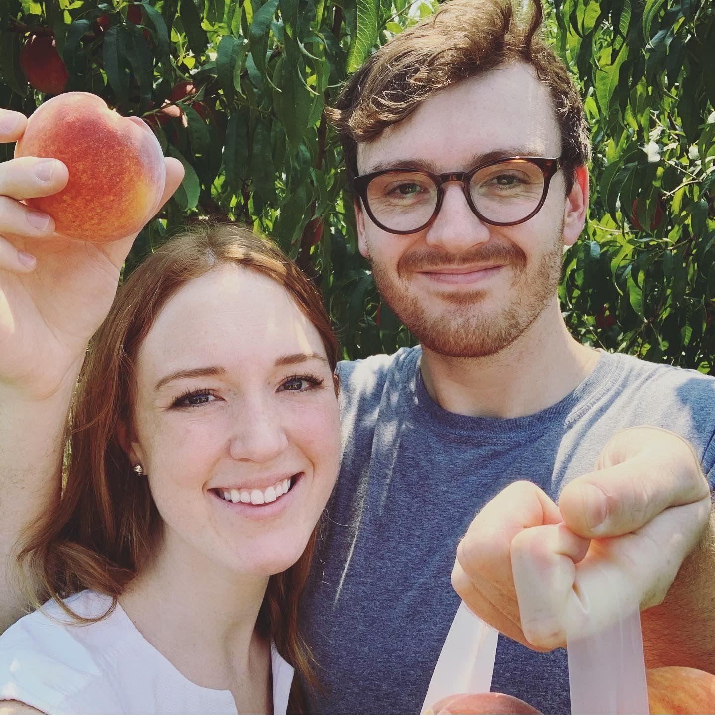 Peach picking in Virginia, September 2021