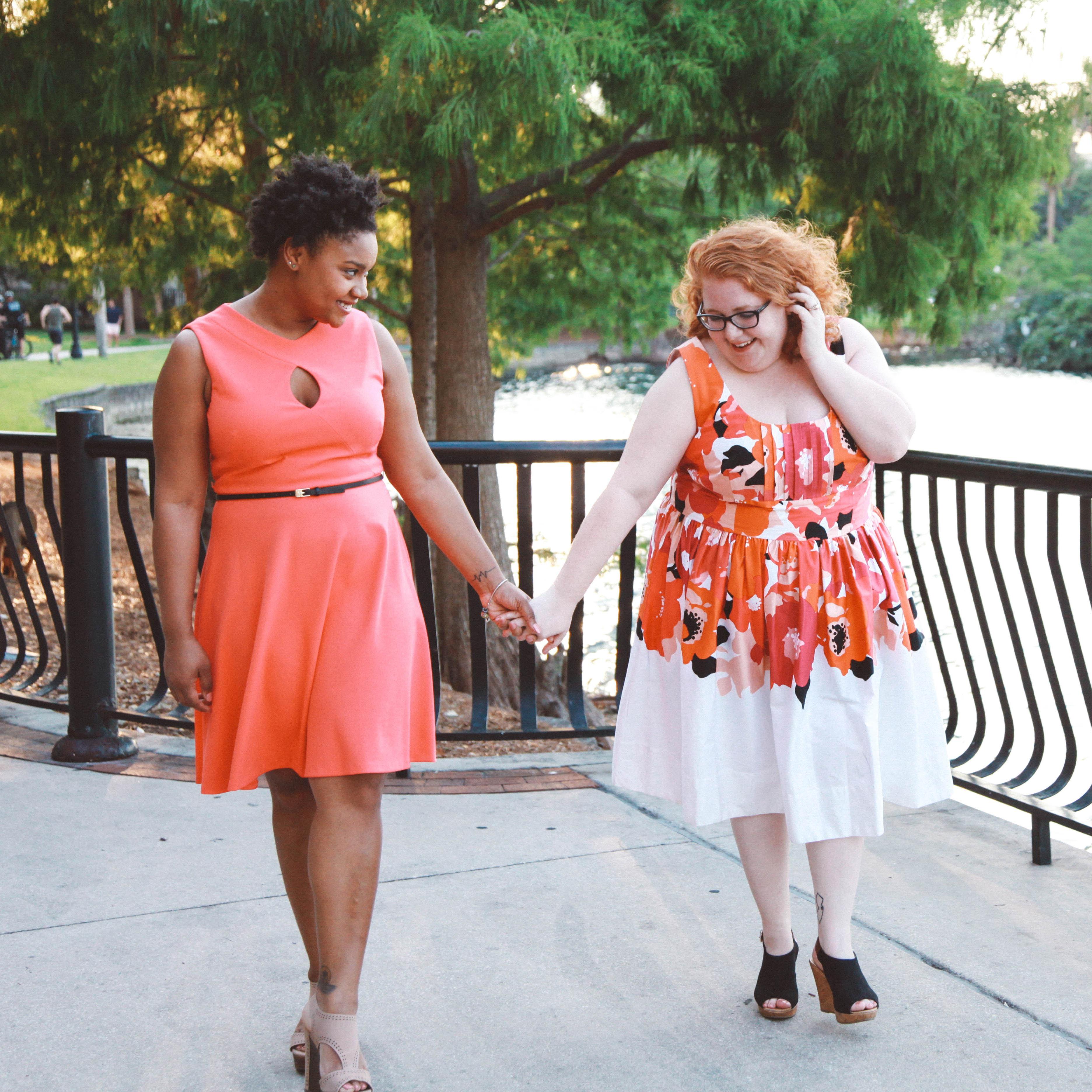 Engagement pictures at Lake Eola!