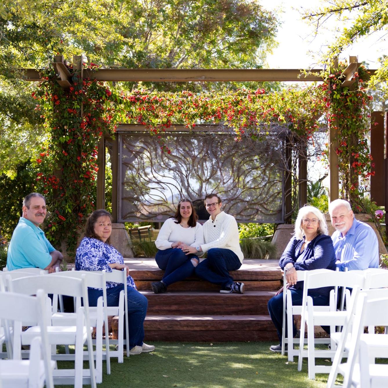 The Family! ❤️

(excluding siblings, haha losers)