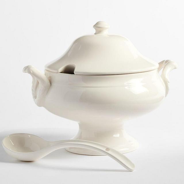 Heirloom Stoneware Tureen + Lid - White