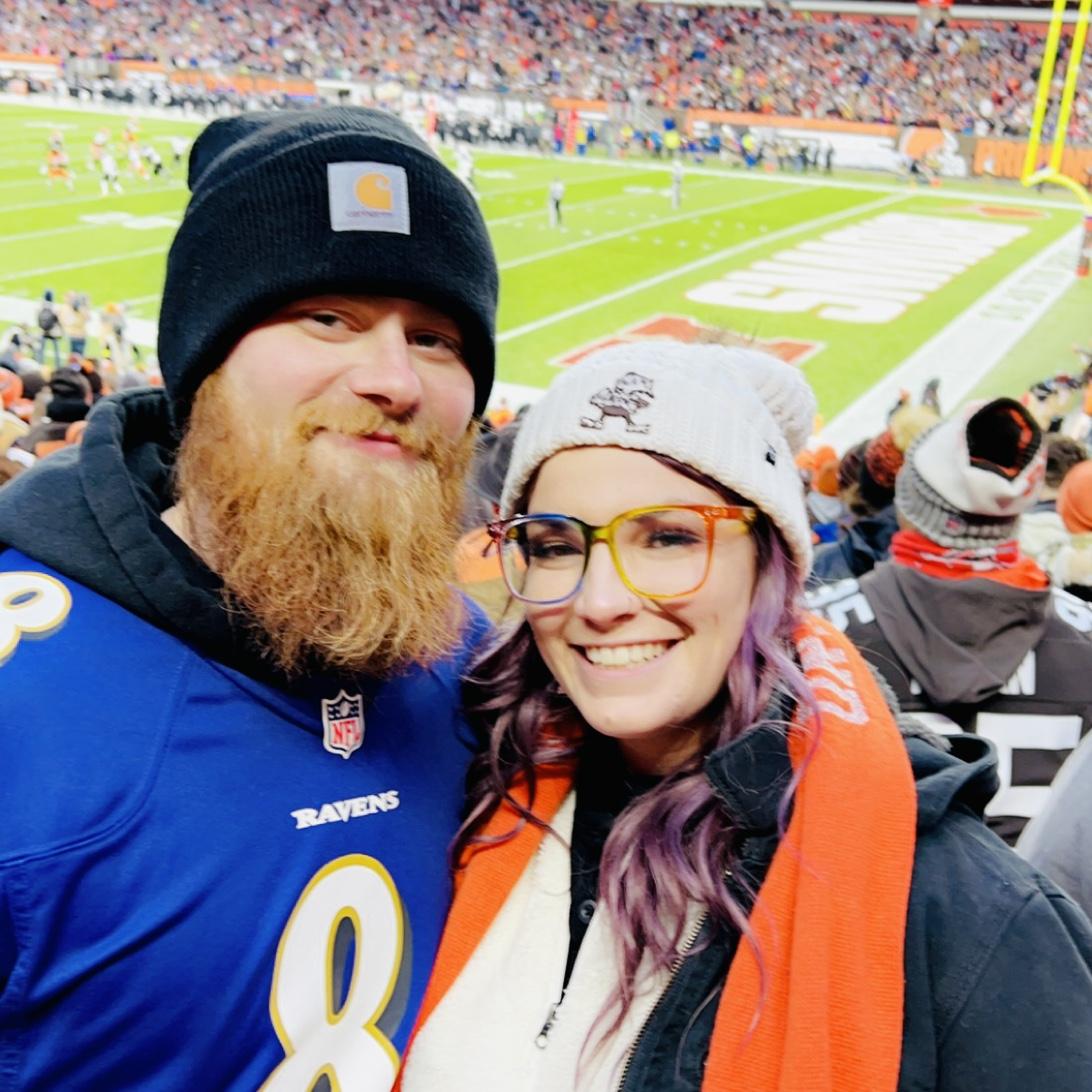 Harley’s first nfl game, Browns won! 🤎🧡