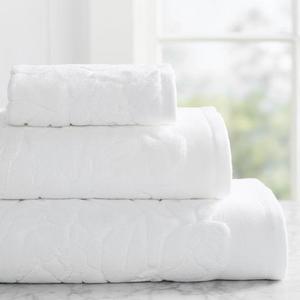 Monique Lhuillier Bianca Jacquard Bath Towels