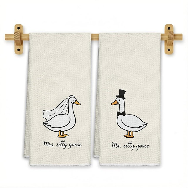 FGFK Funny Mr and Mrs Goose Beige Kitchen Towels 16x24 Inch, Wedding Gifts for Couples Newlyweds Dish Tea Towels for Kitchen Decor, Just Married Gifts Decorative Hand Towel for Bathroom, Set of 2