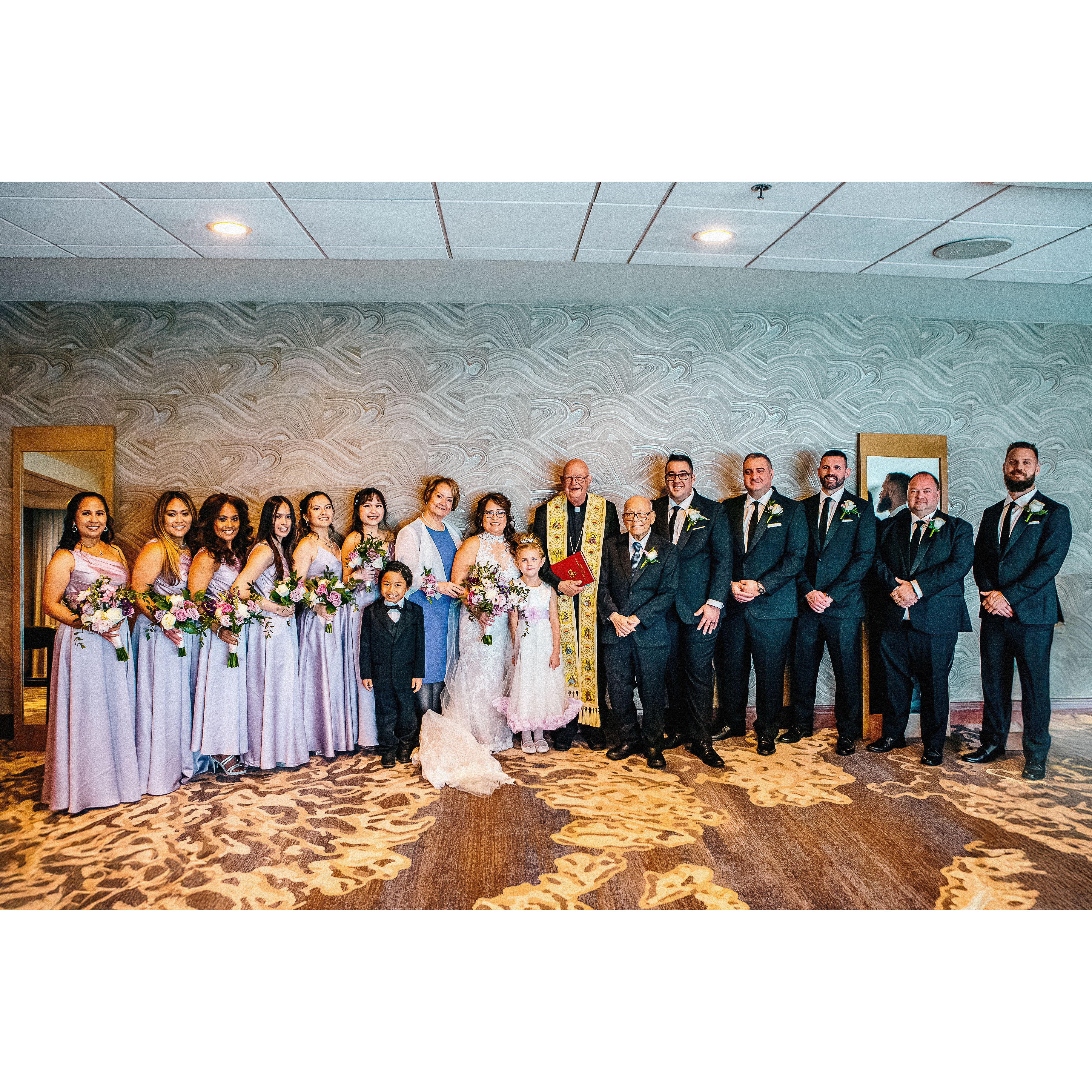Wedding party with the Officiant