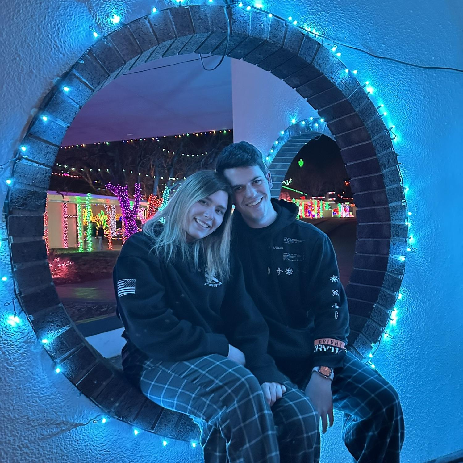 Their first date🎄