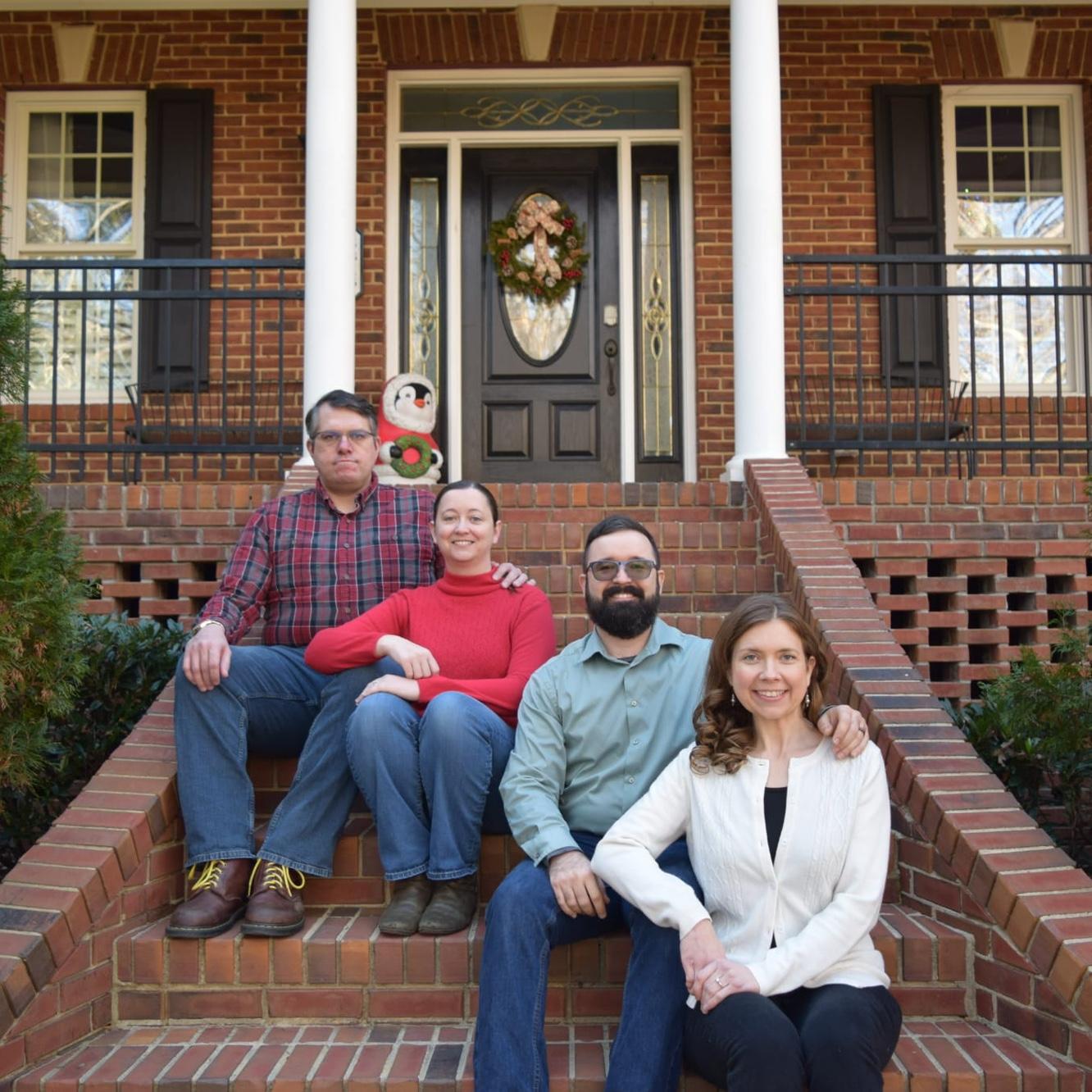 Dave's sister and brother-in-law kindly hosted us for couples Christmas photos.