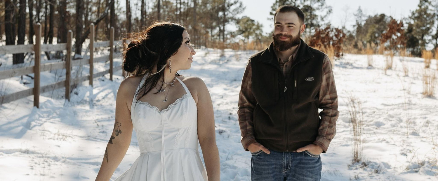 The Wedding Website of Abrianna Roman and Jase Bowers
