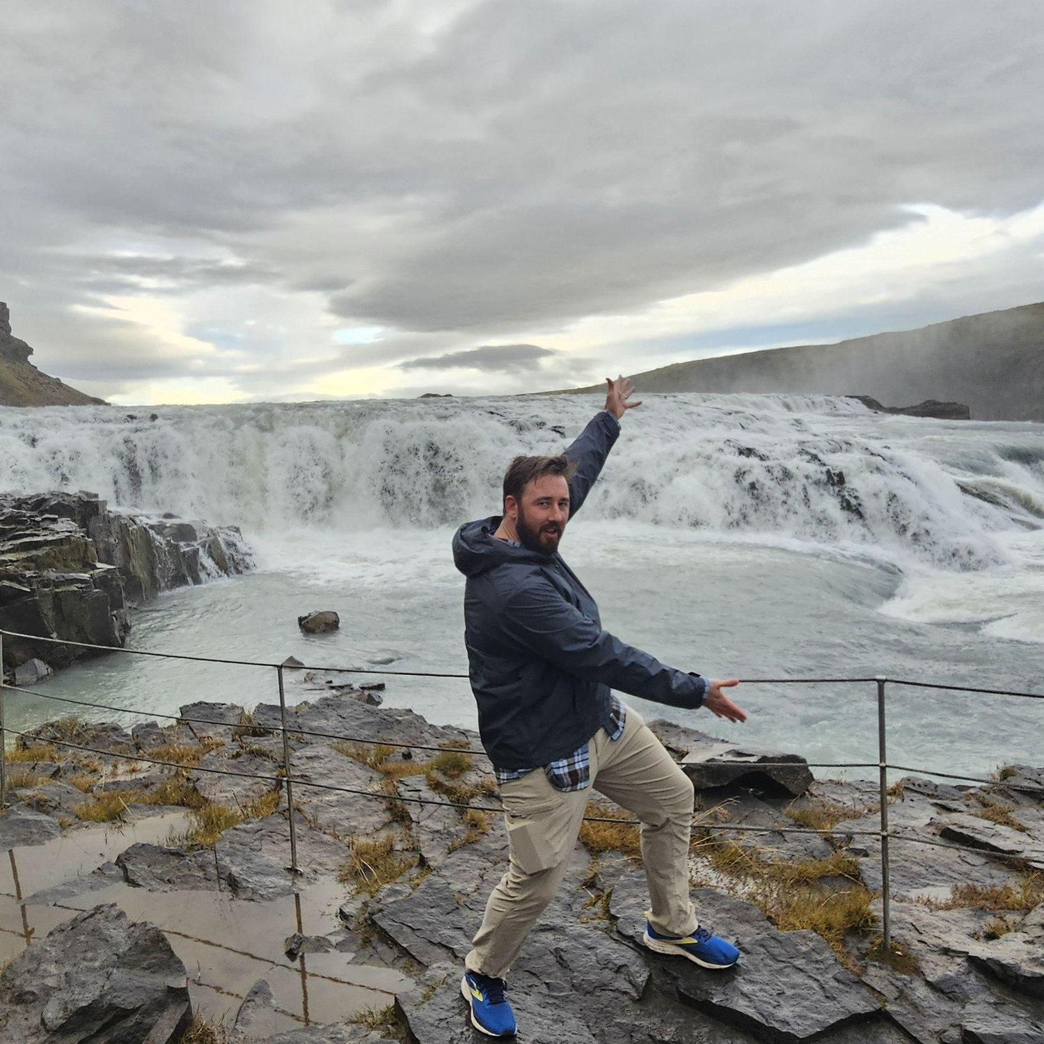 Rocco's signature "what an awesome waterfall" move!