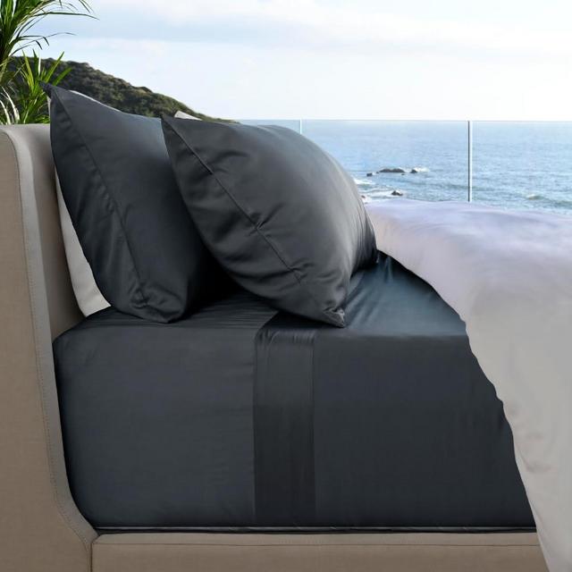 Cariloha - Luxurious Sateen Resort Sheet - Viscose - Queen - 4 Piece Set - Blue Lagoon
