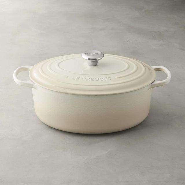 Le Creuset Signature French Oven, 6 3/4-Qt., Oval, Meringue