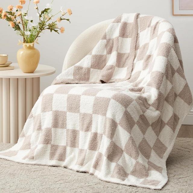 EXQ Home Checkered Throw Blanket, Knitted Blanket with Checkerboard Grid Pattern, Soft Cozy Fluffy Blanket for Couch Bed Sofa, Warm Fuzzy Plaid Blanket for All Seasons (Taupe, 50"×60")