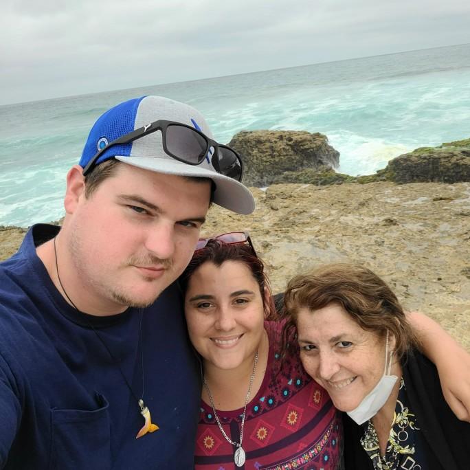 in Rams point with mom