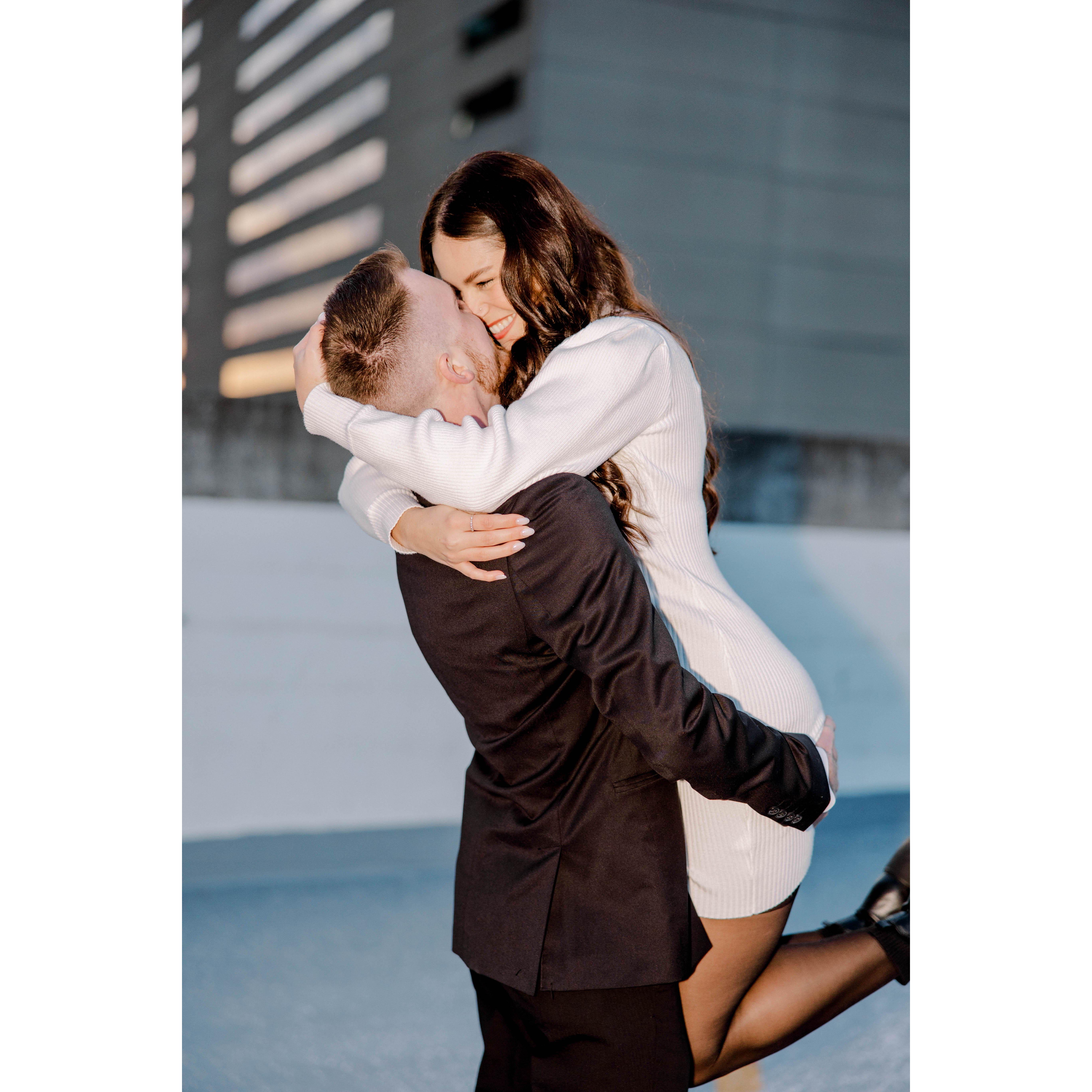 Engagement photoshoot in downtown Lexington