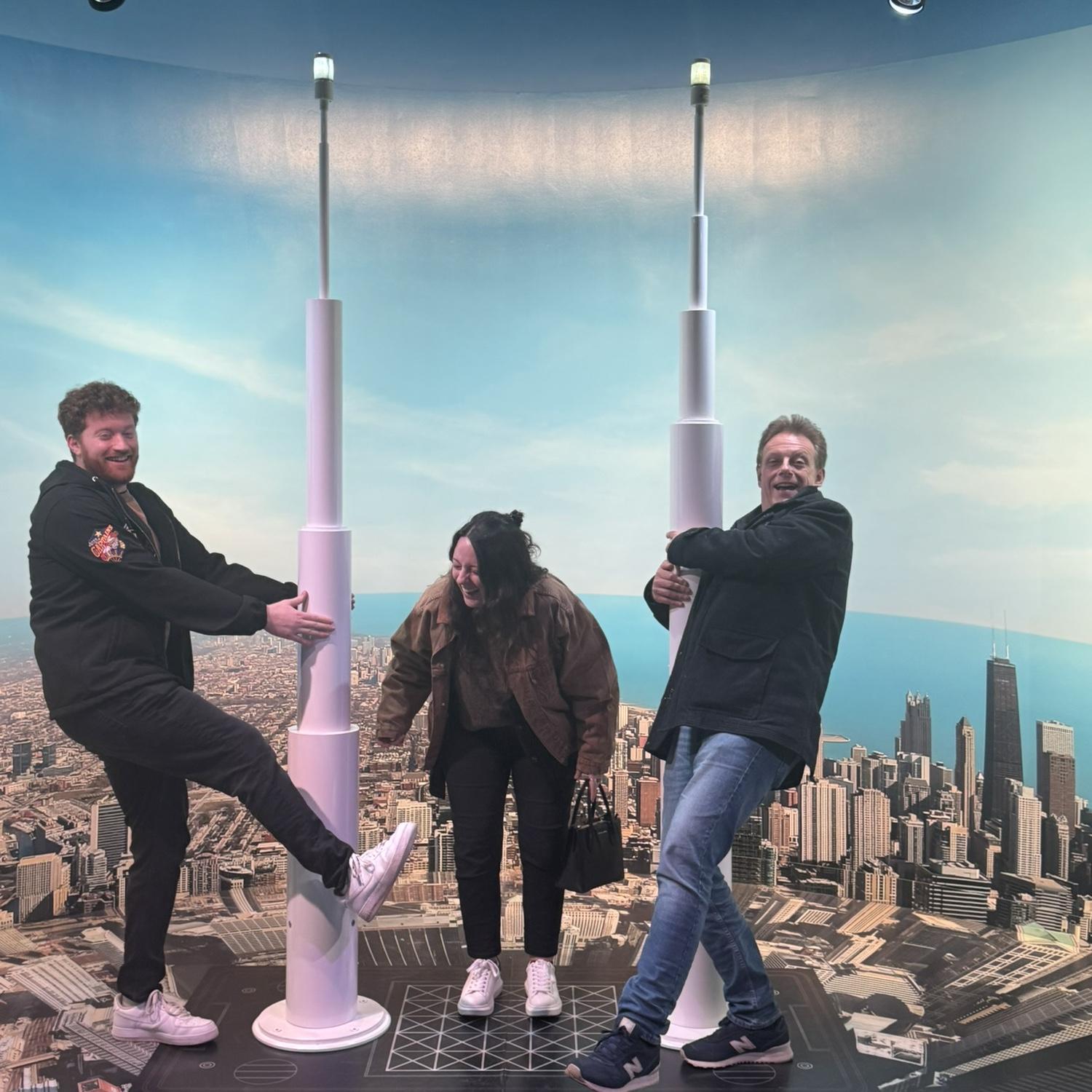 Audélia’s father spent a few days in Chicago so Doug and Audélia road tripped there ! They visited the city and Audélia’s dad watched his first baseball game !