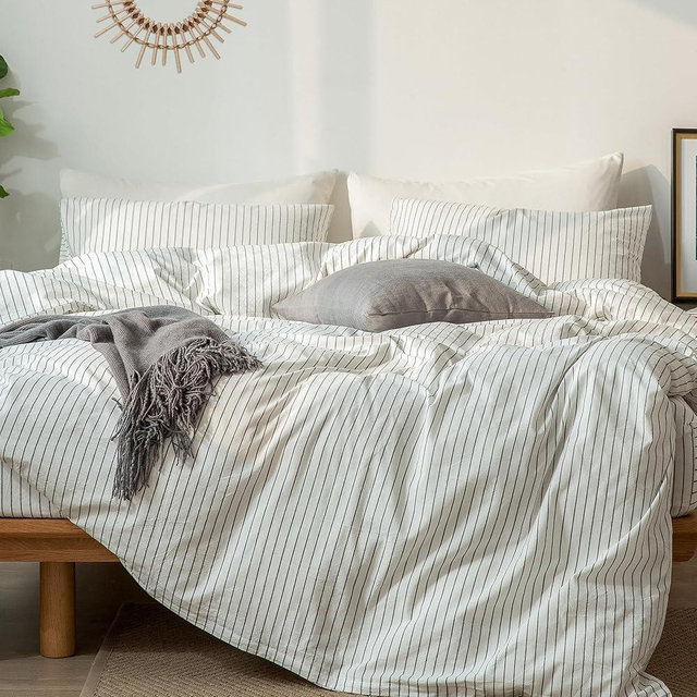 MooMee Bedding Duvet Cover Set 100% Washed Cotton Linen Like Textured Breathable Durable Soft Comfy (White Stripe, Oversized Queen)