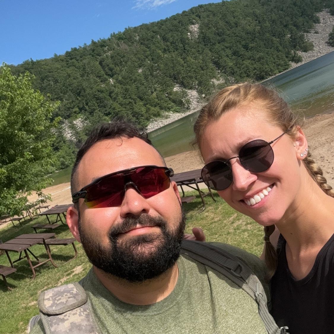 Our goal every year, is to hike the mountain at our favorite spot. Devils Lake ⛰️