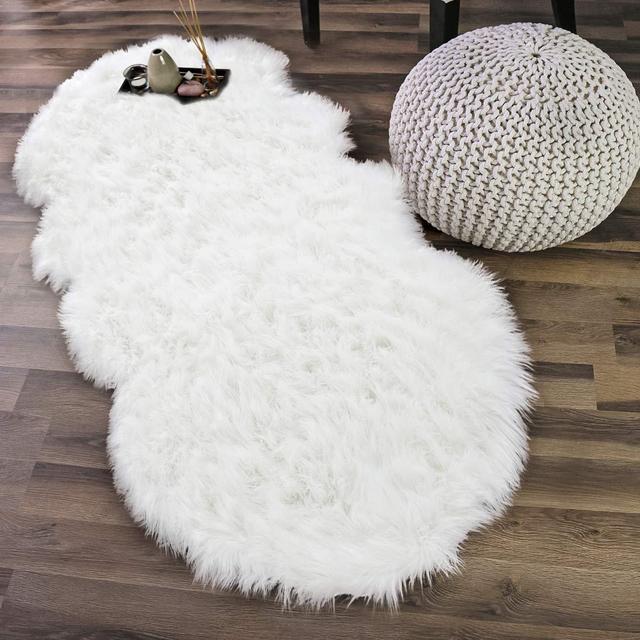 Noahas Faux Sheepskin Area Rugs Silky Long Wool Carpet for Living Room Bedroom, Children Play Dormitory Home Decor Rug, 2.6ft x 5.2ft, White