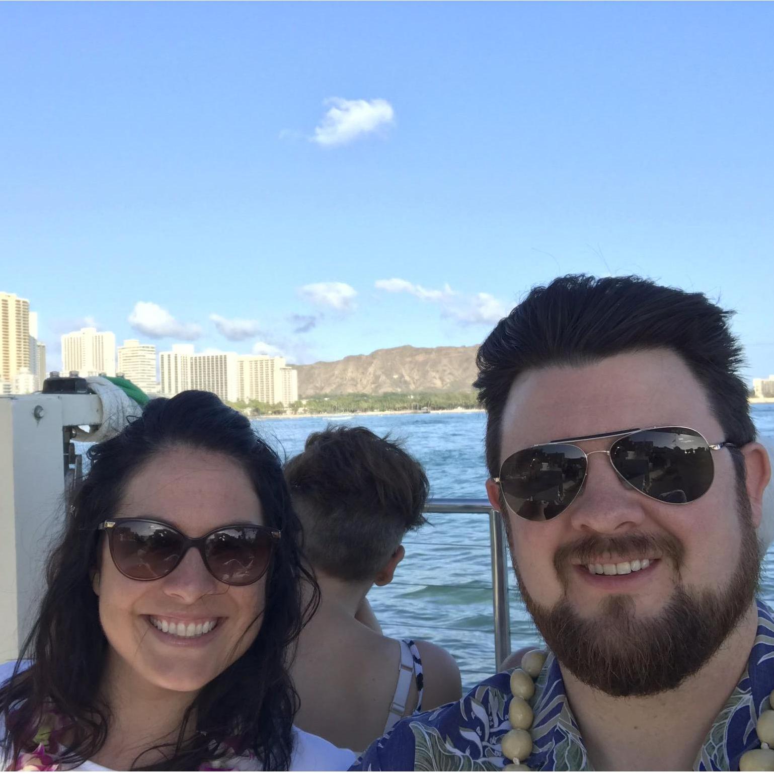 Sunset sailboat cruise in Hawaii