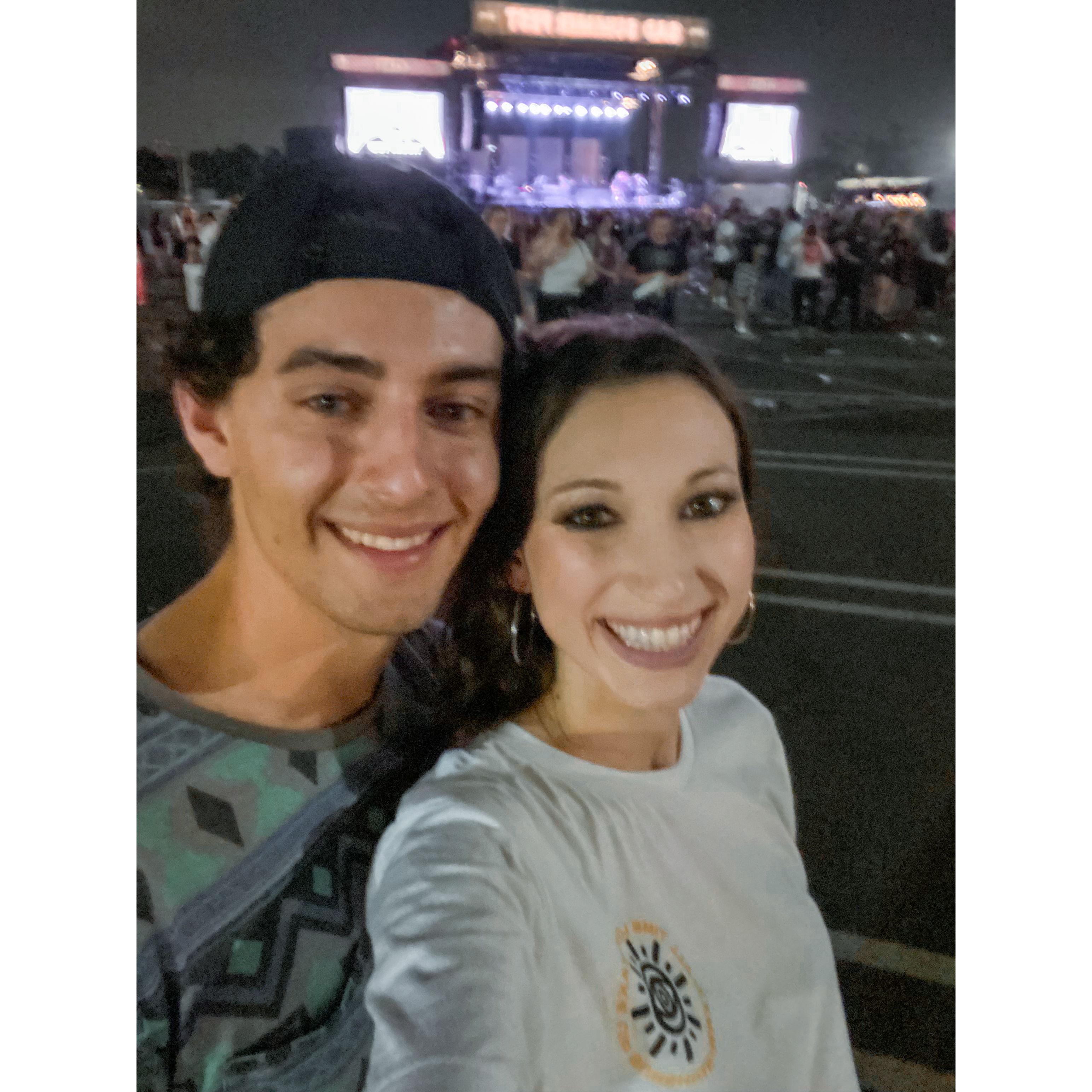 Seeing Lindsay's favorite band, All Time Low, together!