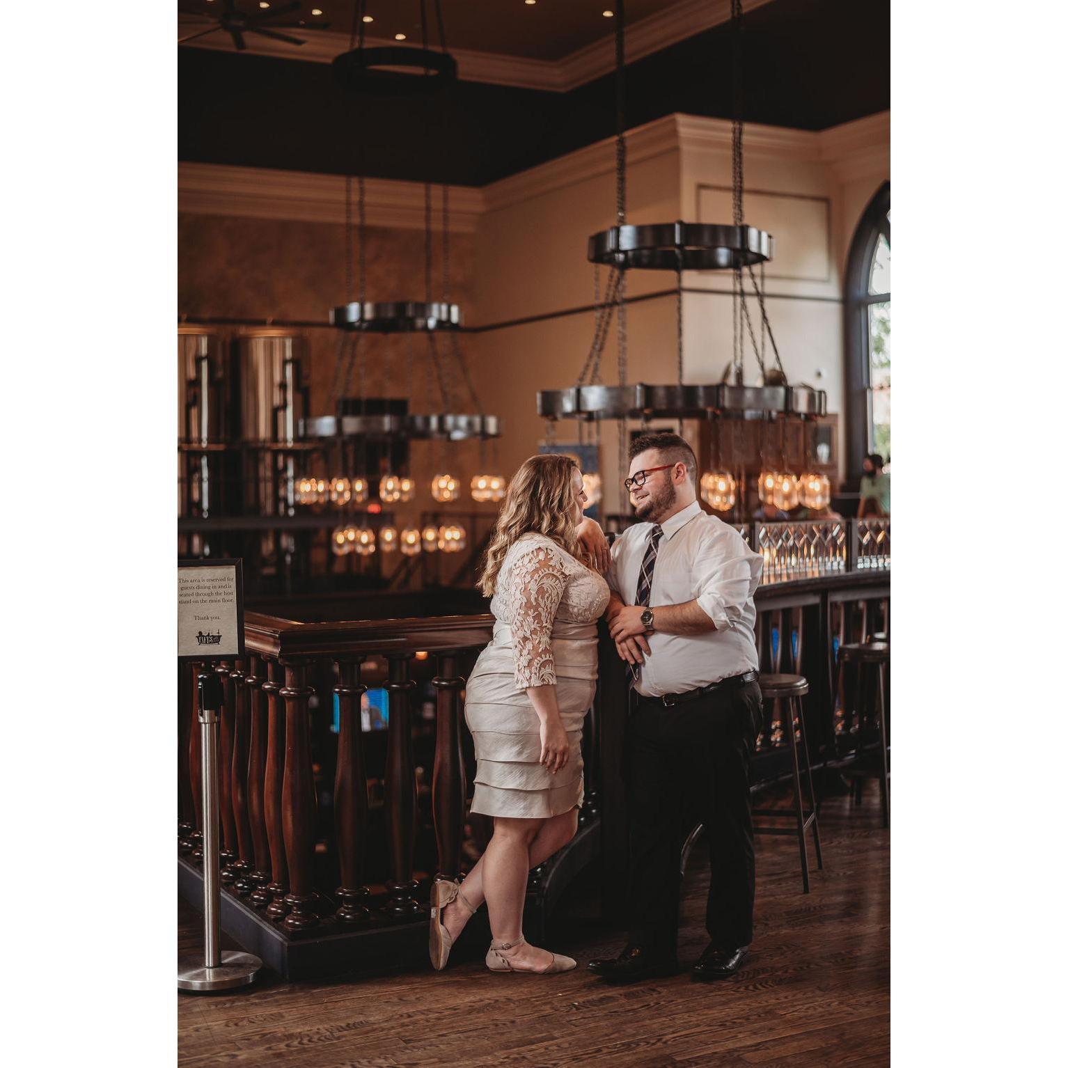 2019 Engagement Photos ♥ Taft's Ale House