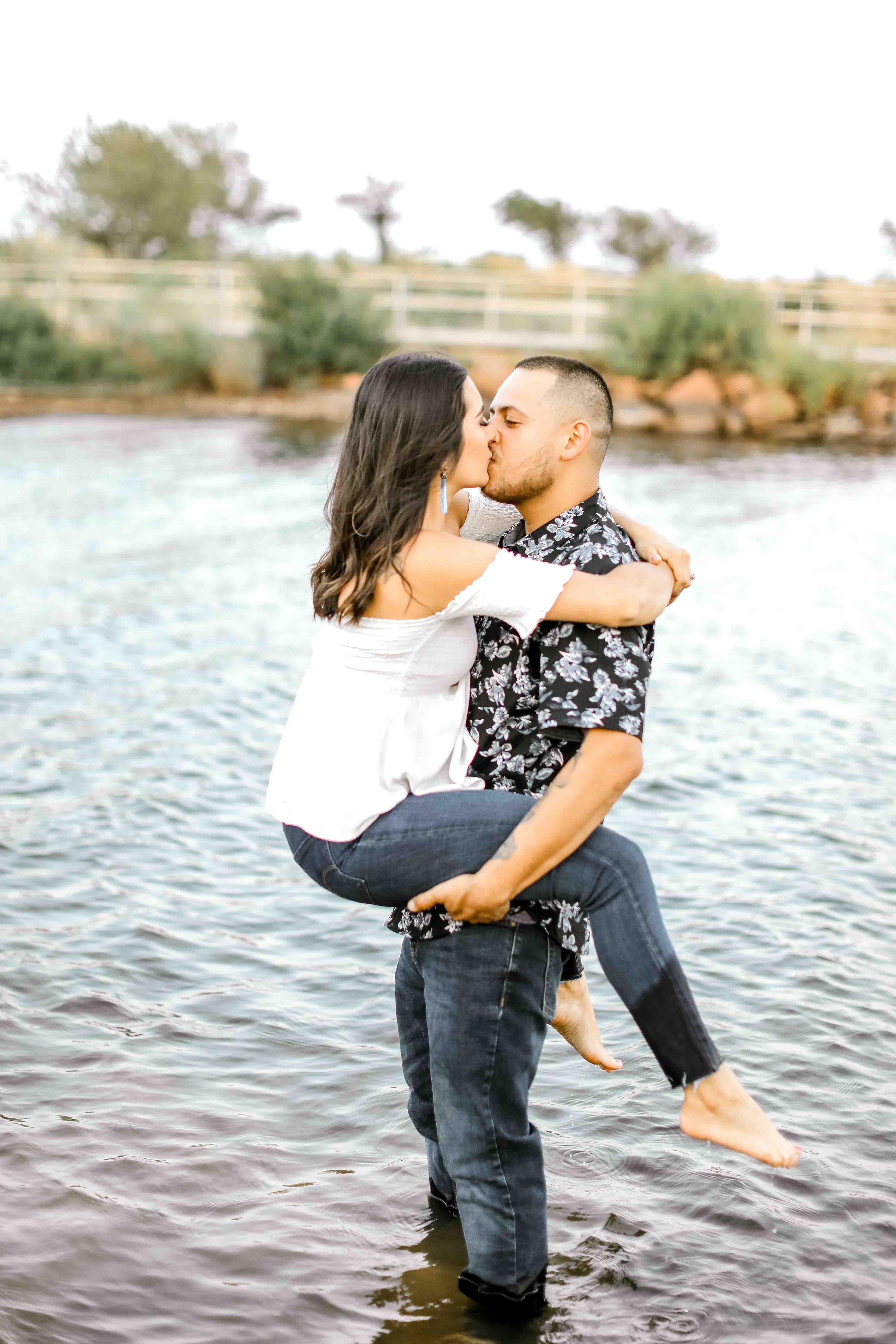The Wedding Website of Savannah Gonzales and Roberto Mariscal