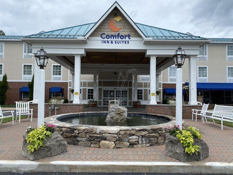 The Wedding Website of Makenzie Grover and Ronnie Minear