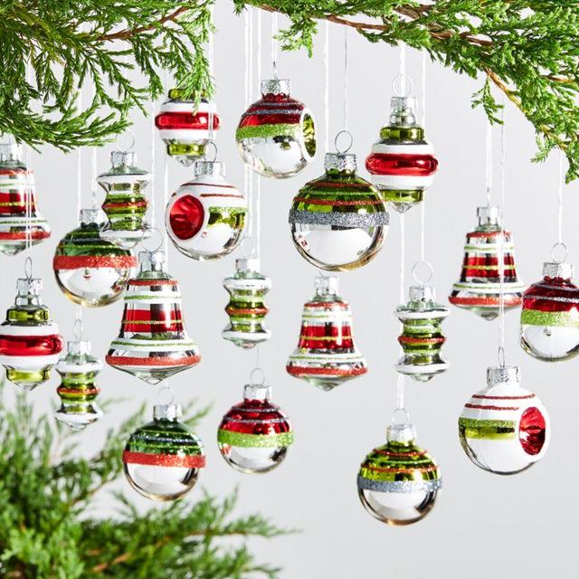 Red and Green Vintage Ornament Set