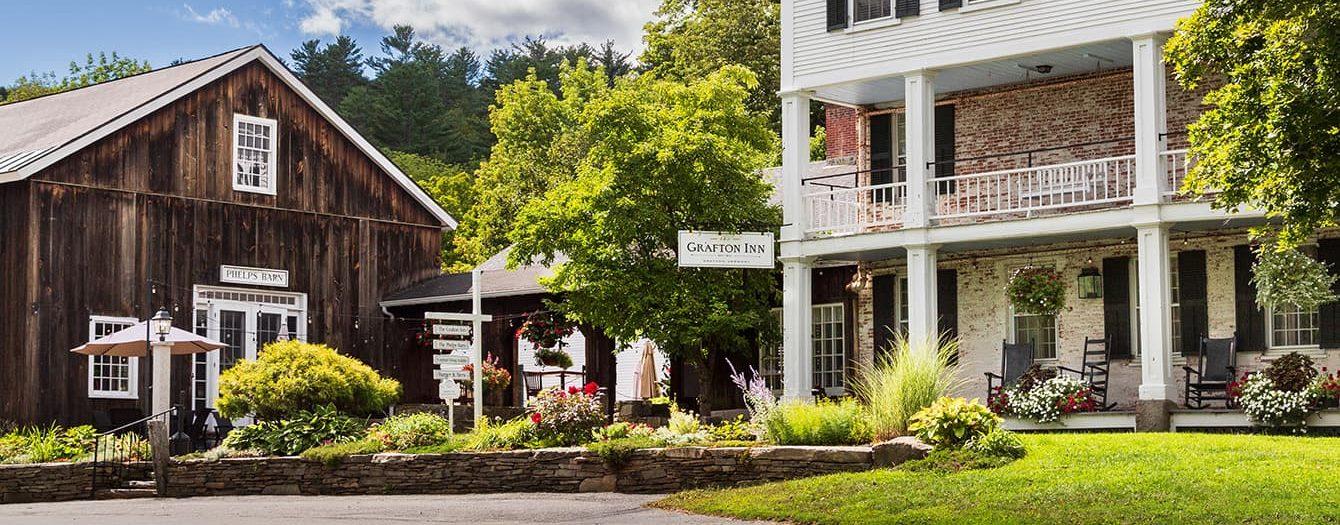 The Wedding Website of Arielle Smith and Nathan Peiczarka