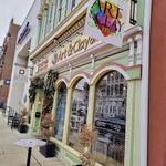 Art & Clay On Main/Square 7 Coffee House