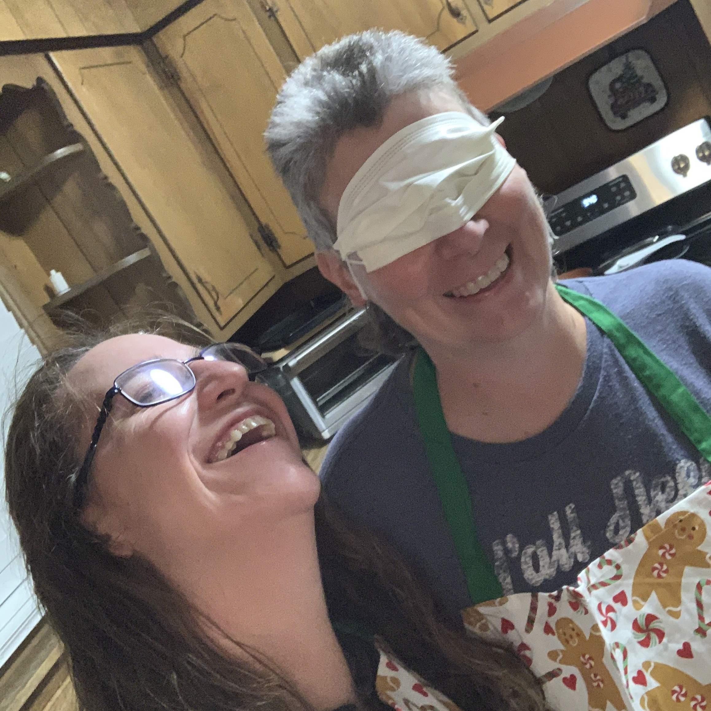 Kim had to bake a cake blindfolded!