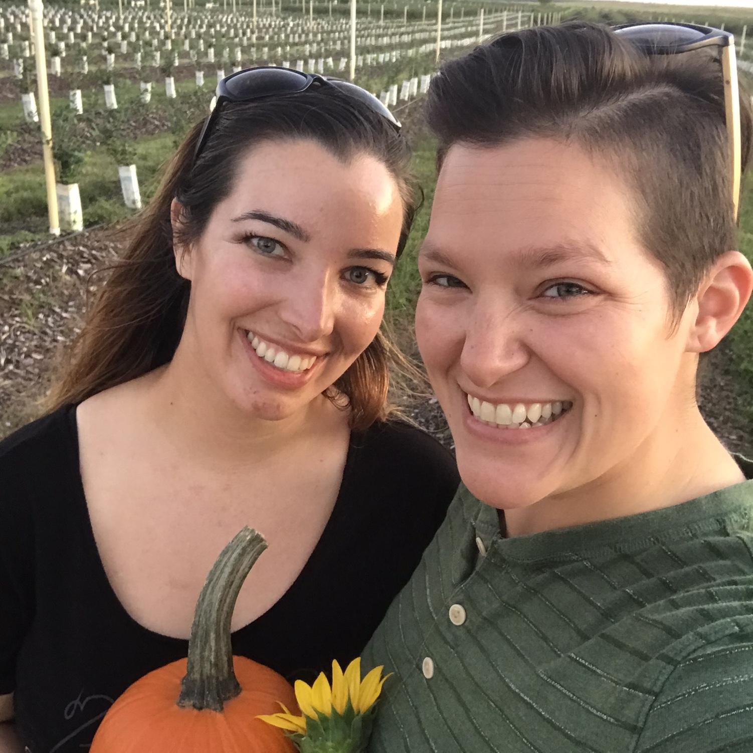First Date: October 23, 2019.
Dani took Sheena to seasonal farm. Sheena remembers “holding hands in the field of sunflowers.” Sheena told Dani later she was allergic to grass and most flowers.